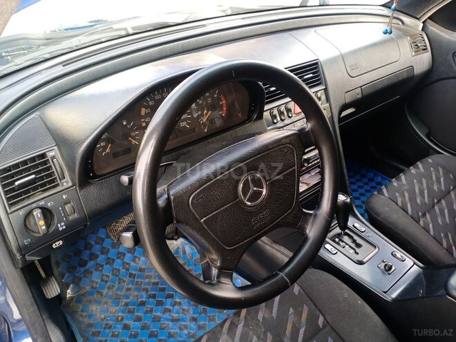 Mercedes C 220 2000, 490,000 km - 2.2 l - Ucar