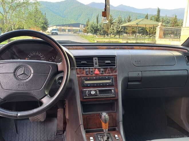 Mercedes C 280 1998, 321,000 km - 2.8 л - Zaqatala