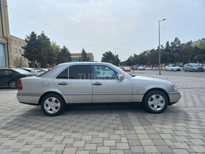 Mercedes C 180 1995, 268,000 km - 1.8 l - Sumqayıt