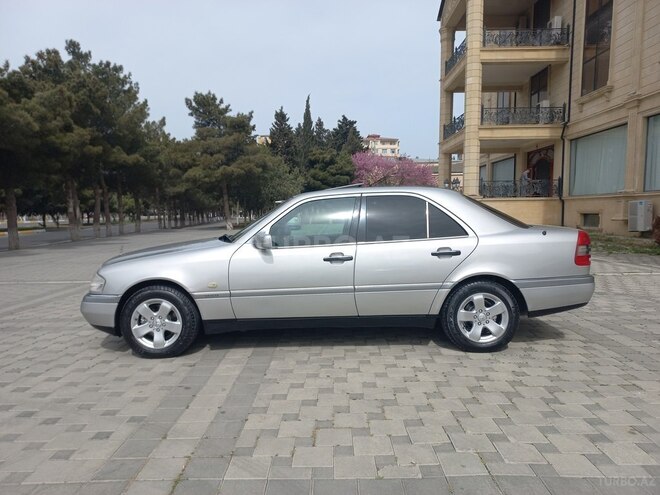 Mercedes C 180 1995, 268,000 km - 1.8 l - Sumqayıt