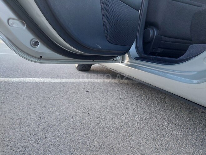Toyota Corolla 2005, 150,000 km - 1.4 l - Bakı