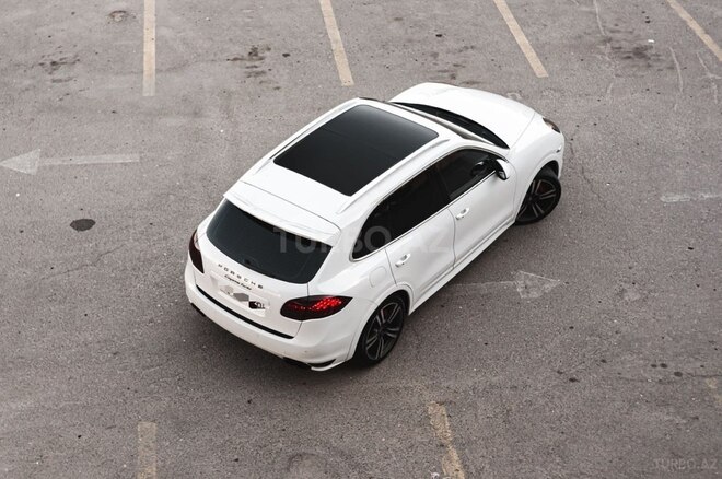 Porsche Cayenne Turbo 2012, 167,000 km - 4.8 l - Bakı