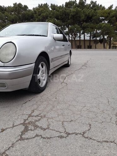 Mercedes E 200 1998, 400,774 km - 2.0 l - Bakı