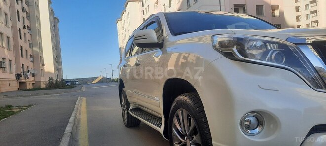 Toyota Prado 2011, 212,000 km - 2.7 l - Bakı