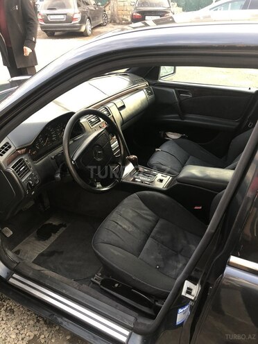 Mercedes E 230 1996, 400,000 km - 2.3 l - Bakı