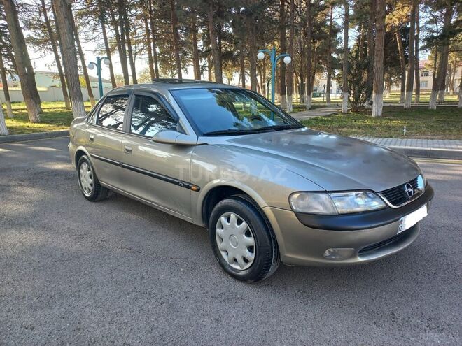 Opel Vectra 1997, 300,000 km - 1.8 l - Bakı
