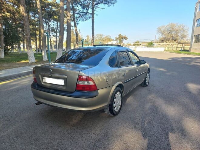 Opel Vectra 1997, 300,000 km - 1.8 l - Bakı