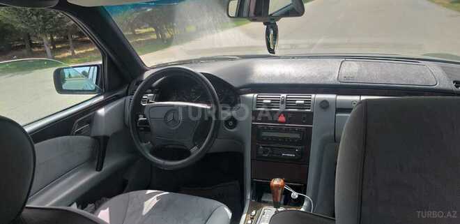Mercedes E 220 1997, 408,780 km - 2.2 l - Sumqayıt