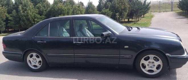 Mercedes E 220 1997, 408,780 km - 2.2 l - Sumqayıt