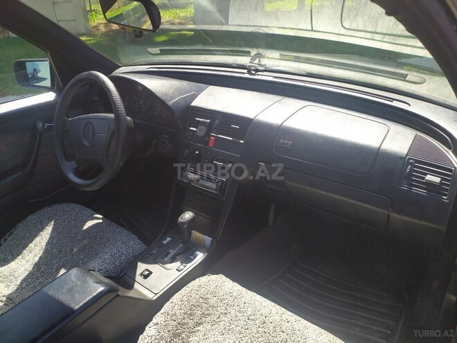 Mercedes C 220 1996, 200,000 km - 2.2 l - Gəncə