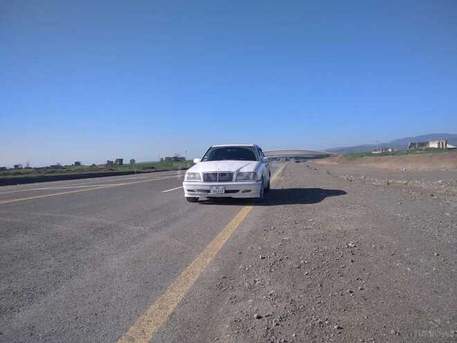 Mercedes C 230 1998, 224,000 km - 2.3 л - Beyləqan
