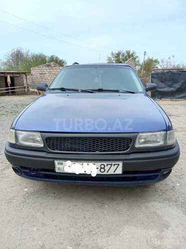 Opel Astra 1996, 426,000 km - 1.6 l - Bakı