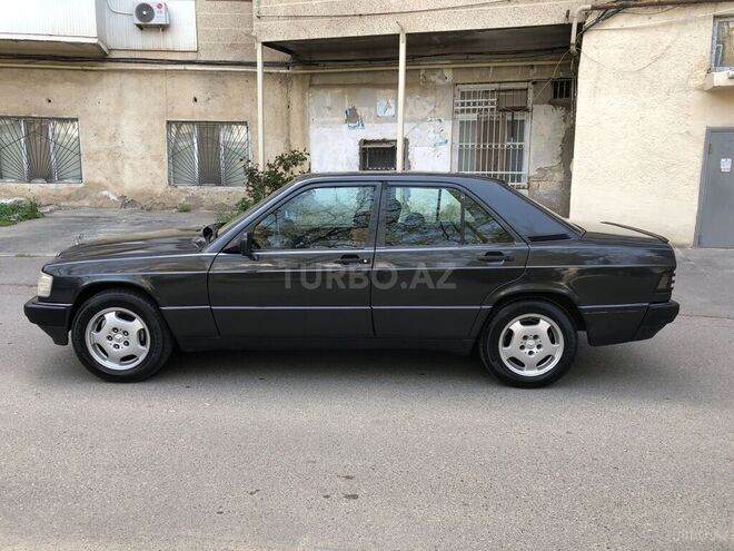 Mercedes 190 1992, 322,600 km - 1.8 l - Bakı