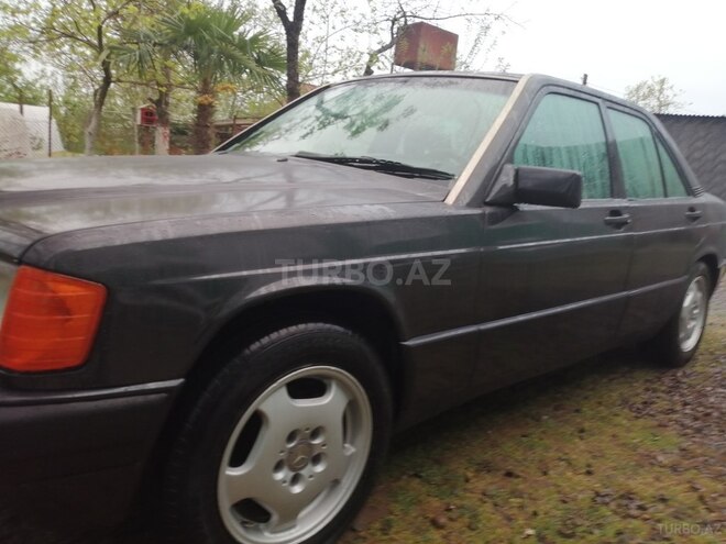 Mercedes 190 1993, 475,000 km - 2.5 l - Masallı