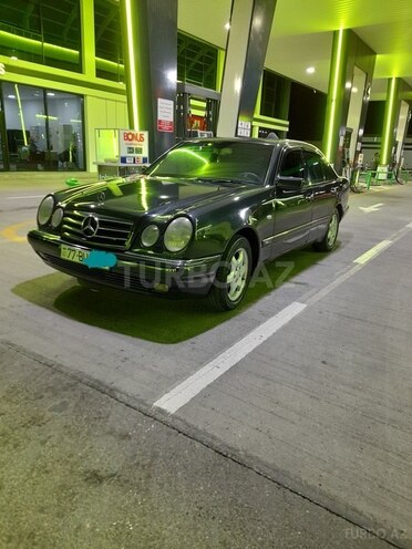 Mercedes E 230 1996, 466,000 km - 2.3 л - Bakı