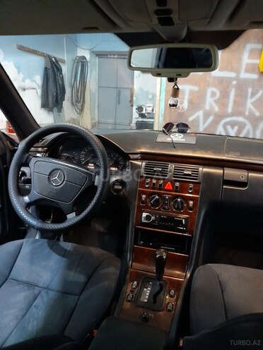 Mercedes E 230 1996, 466,000 km - 2.3 л - Bakı