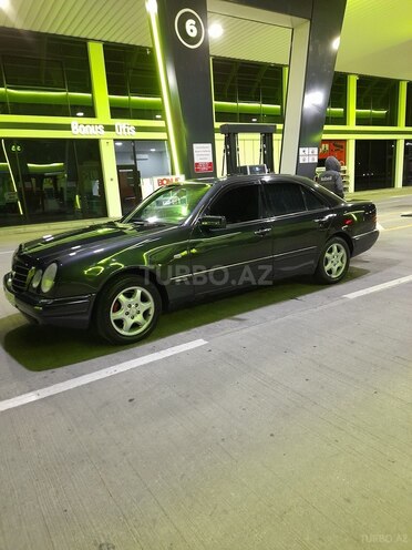 Mercedes E 230 1996, 466,000 km - 2.3 л - Bakı