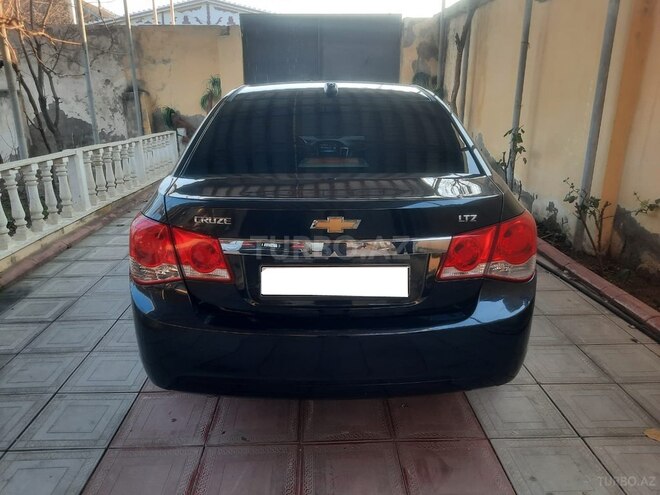 Chevrolet Cruze 2015, 201,919 km - 1.4 л - Şirvan