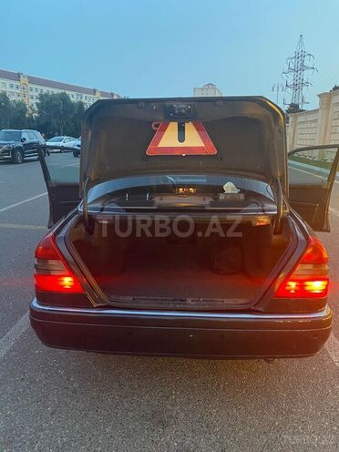 Mercedes C 220 1995, 350,000 km - 2.2 l - Bakı