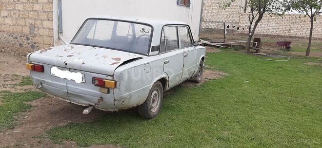 LADA (VAZ) 21011 1975, 257,000 km - 1.5 л - Gəncə