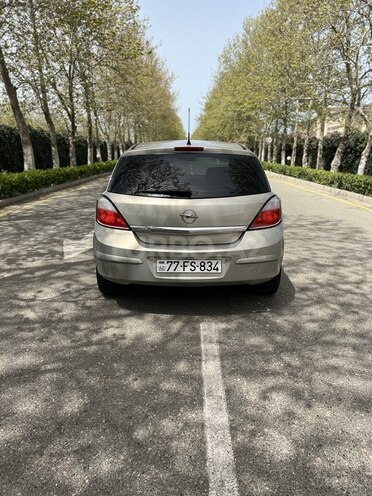 Opel Astra 2006, 144,000 km - 1.4 l - Bakı