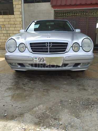 Mercedes E 240 2001, 241,000 km - 2.4 л - Bakı