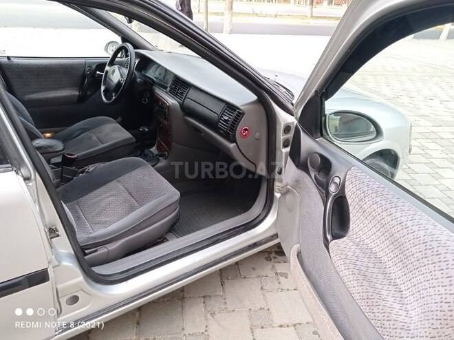 Opel Vectra 1997, 420,000 km - 2.0 l - Xırdalan
