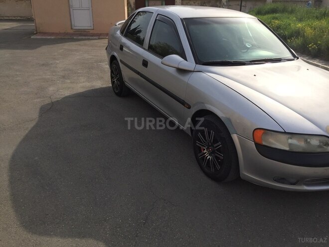 Opel Vectra 1996, 380,000 km - 1.6 l - Xaçmaz