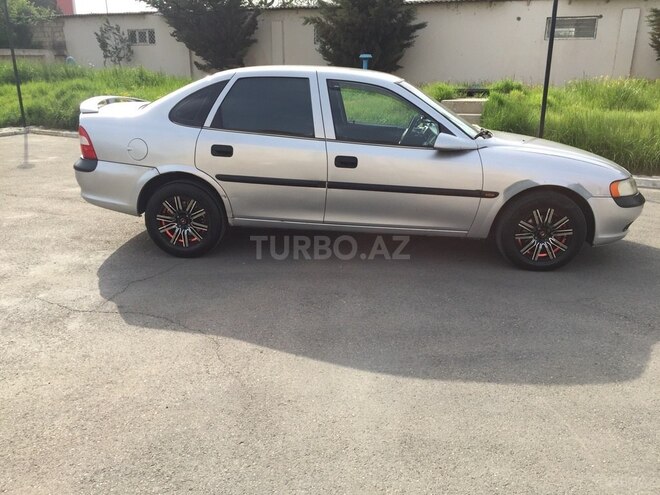 Opel Vectra 1996, 380,000 km - 1.6 l - Xaçmaz