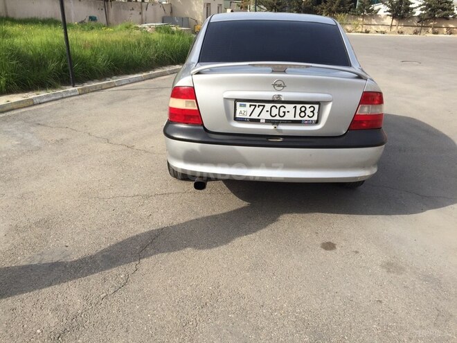 Opel Vectra 1996, 380,000 km - 1.6 l - Xaçmaz