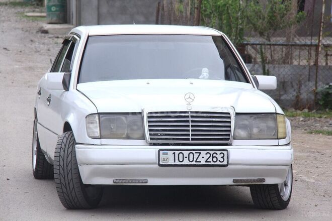 Mercedes E 230 1989, 420,424 km - 2.3 l - Gəncə