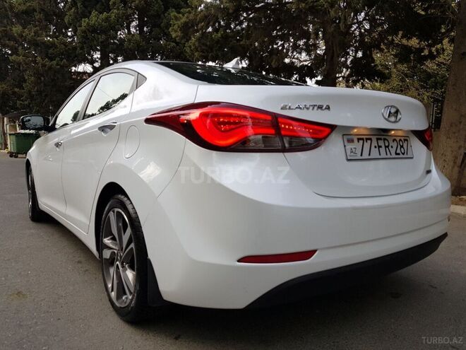 Hyundai Elantra 2015, 28,000 km - 1.8 l - Bakı