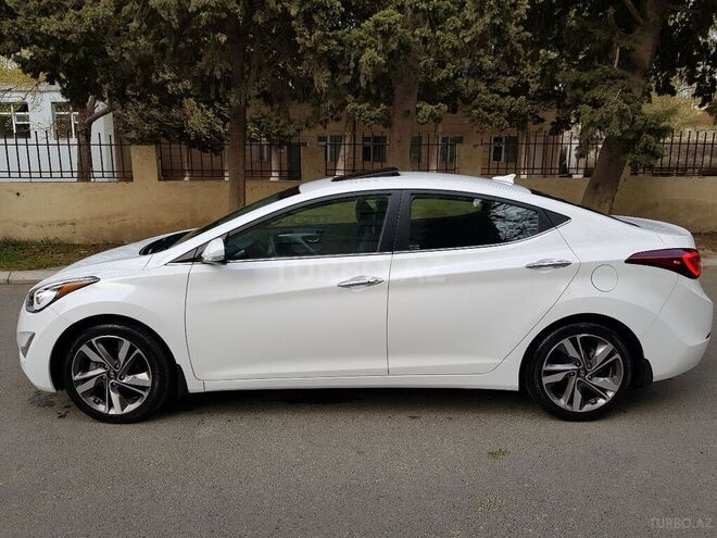 Hyundai Elantra 2015, 28,000 km - 1.8 l - Bakı