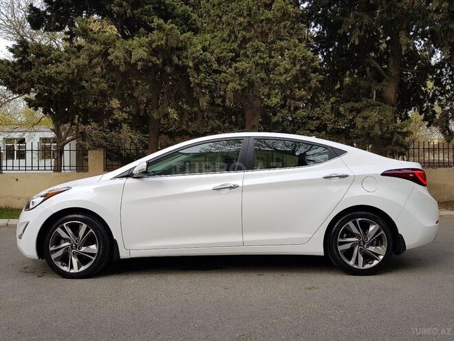 Hyundai Elantra 2015, 28,000 km - 1.8 l - Bakı