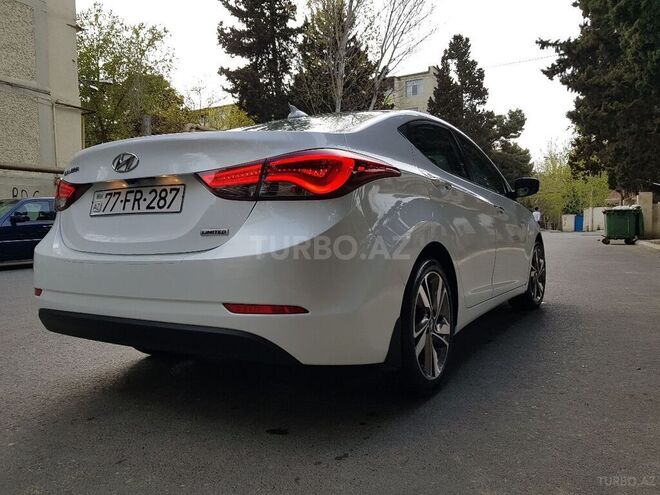 Hyundai Elantra 2015, 28,000 km - 1.8 l - Bakı