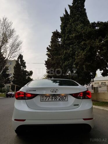 Hyundai Elantra 2015, 28,000 km - 1.8 l - Bakı