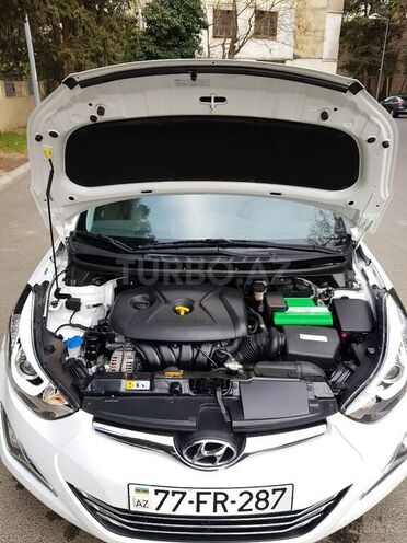 Hyundai Elantra 2015, 28,000 km - 1.8 l - Bakı
