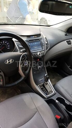 Hyundai Elantra 2015, 28,000 km - 1.8 l - Bakı