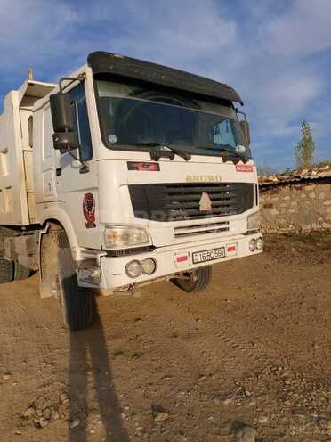 HOWO Sinotruk 2011, 350,000 km - 9.7 л - Goranboy