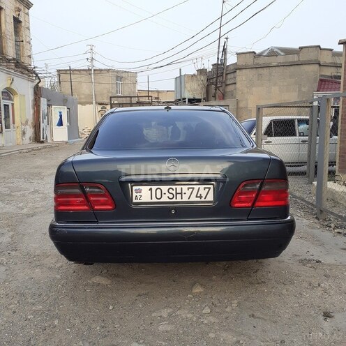 Mercedes E 280 1996, 330,000 km - 2.8 l - Bakı