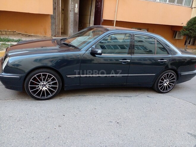 Mercedes E 280 2001, 340,000 km - 2.8 l - Bakı