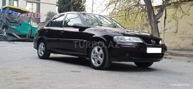 Opel Vectra 1999, 225,000 km - 1.8 l - Bakı