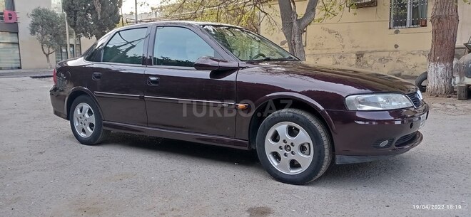 Opel Vectra 1999, 225,000 km - 1.8 l - Bakı