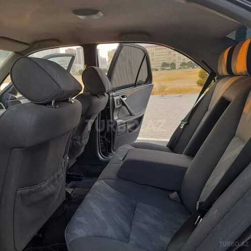Mercedes E 240 2000, 368,000 km - 2.4 l - Sumqayıt