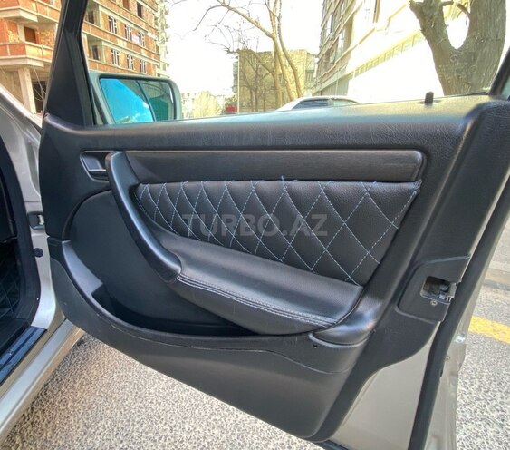 Mercedes C 200 1999, 312,000 km - 2.0 l - Bakı
