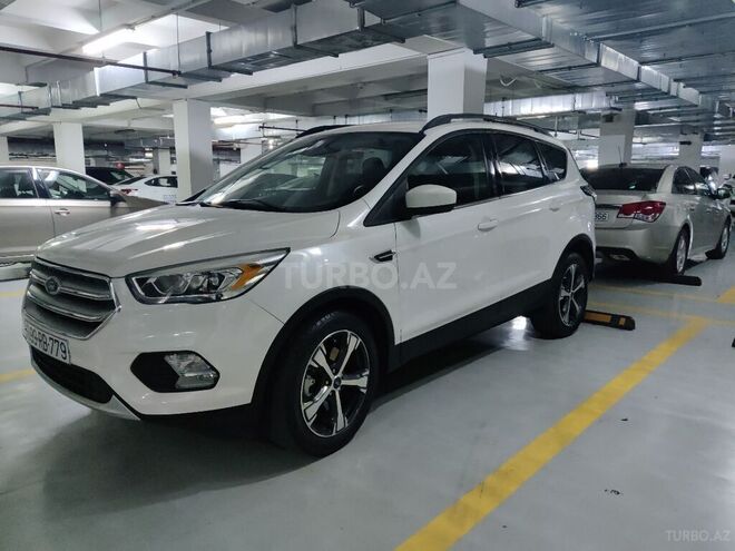 Ford Escape 2017, 37,000 km - 1.5 l - Bakı
