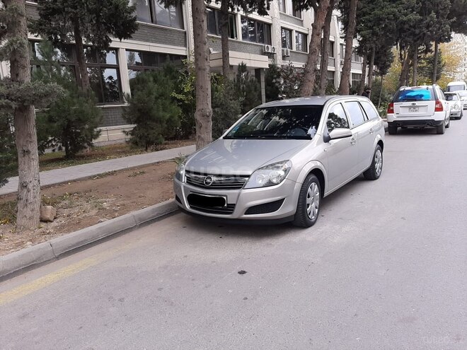 Opel Astra 2009, 220,000 km - 1.4 l - Bakı