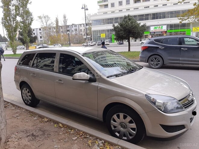Opel Astra 2009, 220,000 km - 1.4 l - Bakı