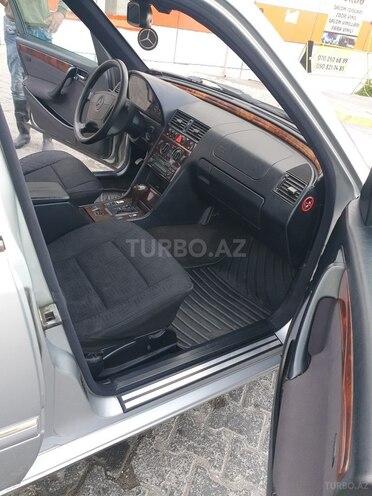 Mercedes C 200 1998, 256,000 km - 2.0 l - Bakı