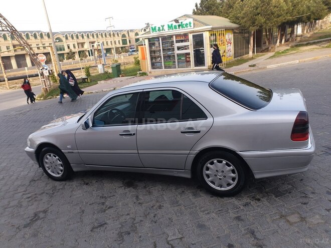 Mercedes C 200 1998, 256,000 km - 2.0 l - Bakı